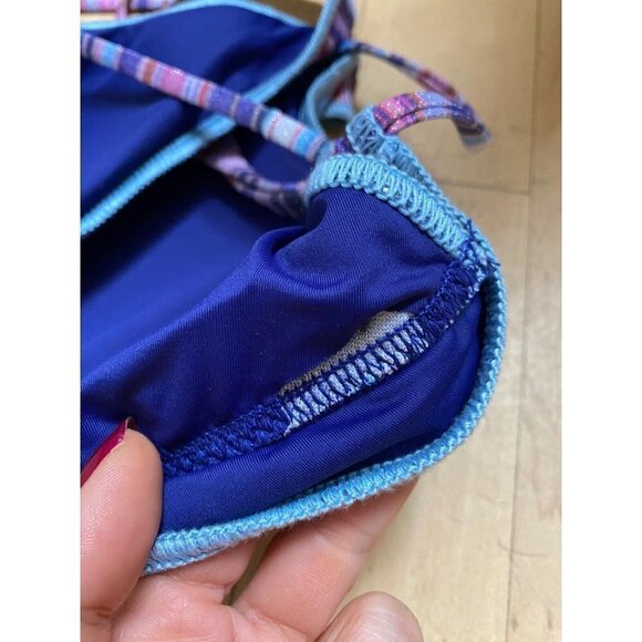 BECCA "South Coast" Halter Bikini Top Womens Sz Dcup BNWT Metallic - Picture 5 of 6